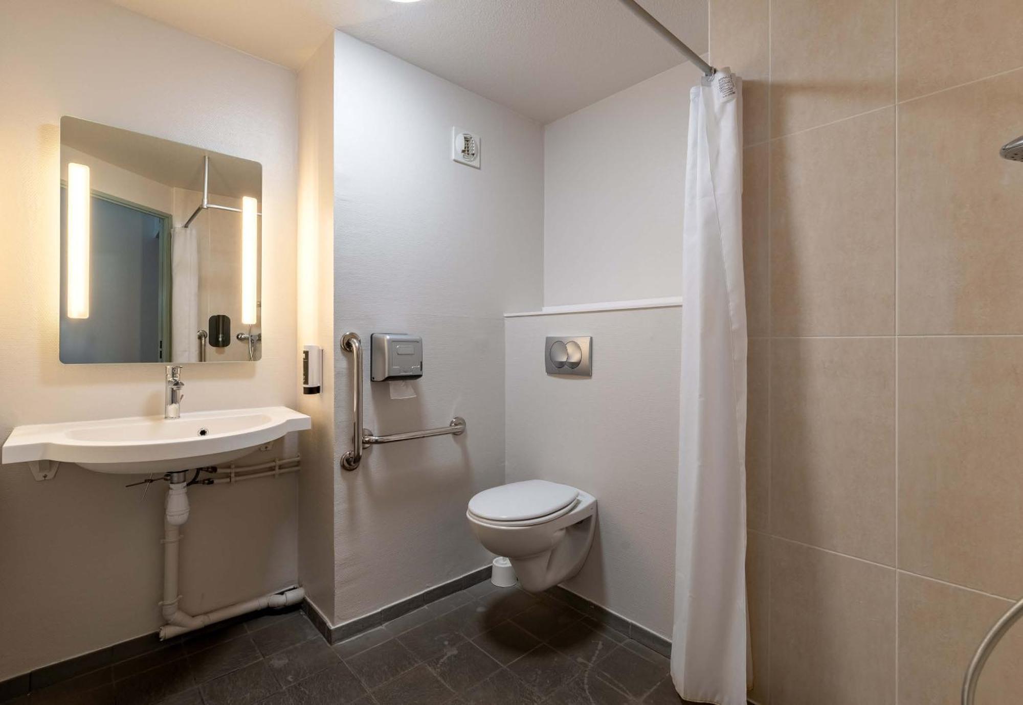 B&B Hotel Évreux מראה חיצוני תמונה