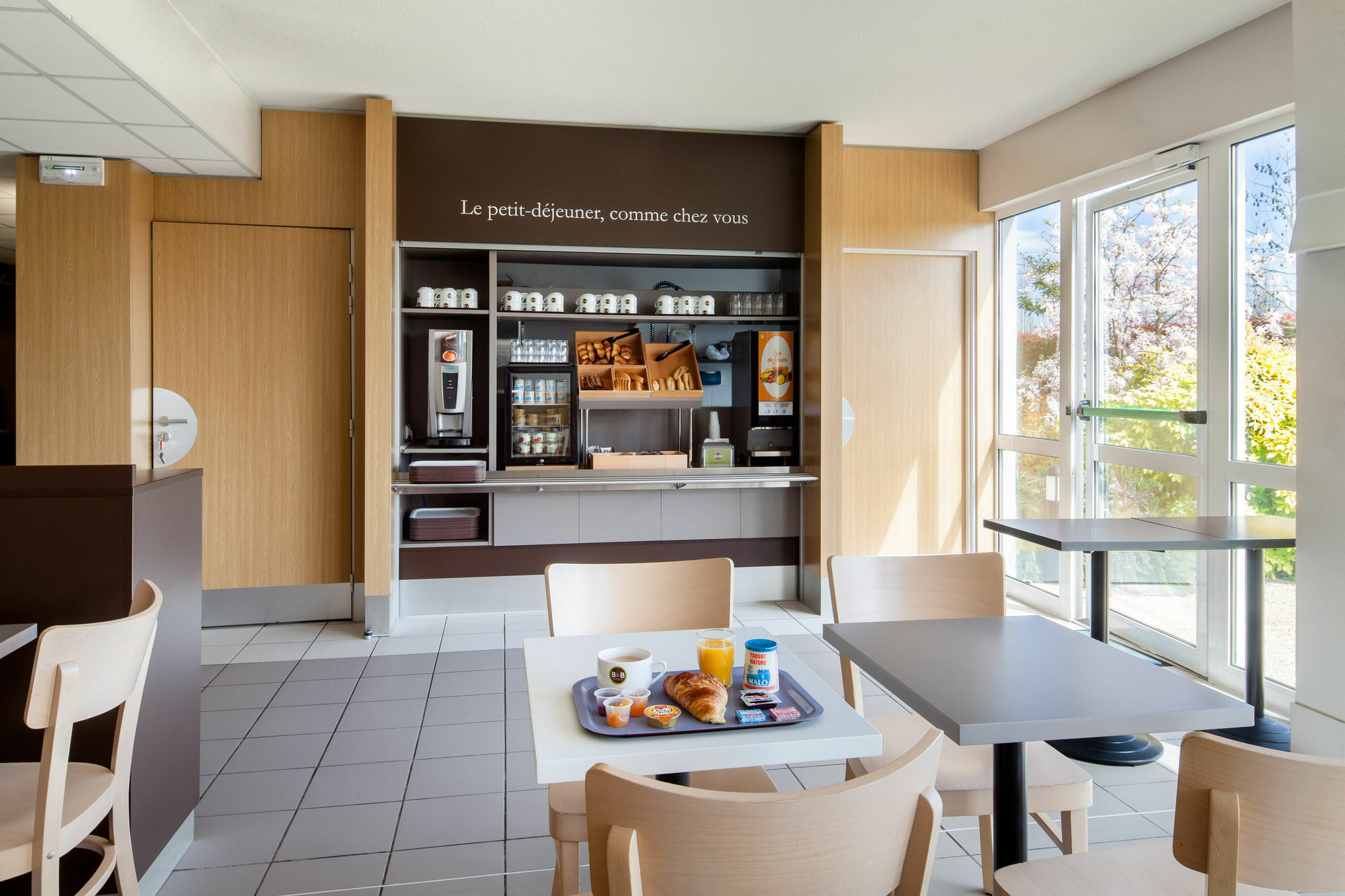 B&B Hotel Évreux מראה חיצוני תמונה